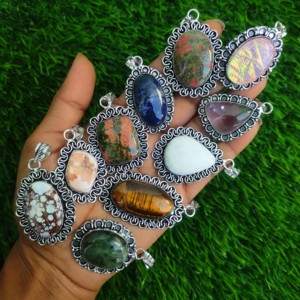 Más tendencia Vintage Mix Crystal Rhinestone colgantes collar lote venta al por mayor precio barato precio de fábrica joyería - Product Image 3