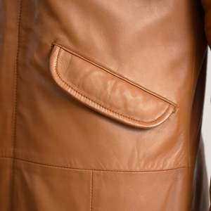 Parka en cuir Delvin Tan avec col à capuche, style décontracté - Product Image 6