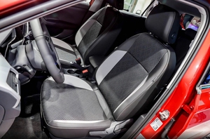รถมือสอง Tacqua ปี 2020 เครื่องยนต์ดีเซลเทอร์โบ 8 ลิตร เกียร์ออโต้ สภาพดีมาก ขาย รถ SUV ขนาดเล็ก 5 ประตู 5 ที่นั่ง เบาะหนัง - Product Image 6