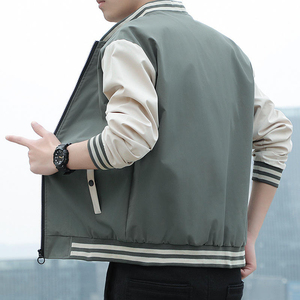 Veste universitaire classique avec coupe moderne 2025 veste universitaire personnalisée style veste universitaire confortable et légère à vendre - Product Image 3