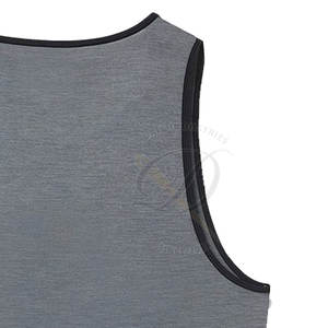 Débardeurs personnalisés en gros pour hommes, vêtements de sport tricotés respirants de couleur unie dans un style décontracté - Product Image 5