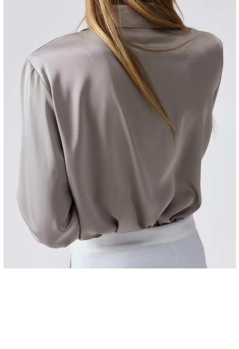 สีเทาอ่อน