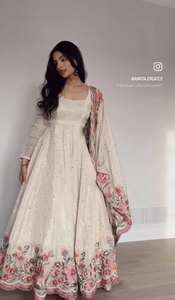 Vestido DE BODA Anarkali con bordado de lentejuelas Traje tradicional indio y pakistaní de estilo completo en 2025 - Product Image 4