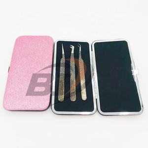 Pince à épiler professionnelle d'extension de cils noir scintillant nom de marque personnalisé pince à épiler de beauté en acier inoxydable avec étui magnétique - Product Image 3