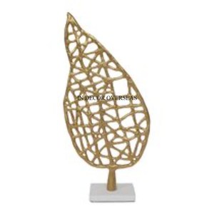 Escultura fundida de aluminio chapado en oro de alta calidad de diseñador en forma de hoja con Base de mármol blanco suministros de acentos decorativos para el hogar - Product Image 1