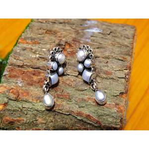 Pendientes de tuerca florales de perlas naturales de Plata de Ley 925, joyería ligera de piedras preciosas naturales para regalo de aniversario - Product Image 2