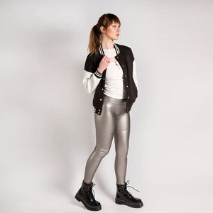 Veste universitaire de baseball professionnelle sur mesure en gros, avec manches en cuir, imperméable et respirante pour hommes/femmes, idéale pour l'hiver - Product Image 4