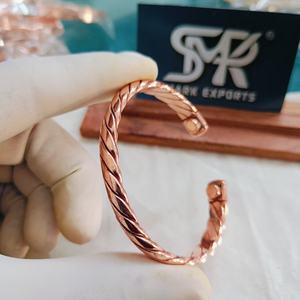 กำไลทองแดงบริสุทธิ์แบบดั้งเดิมน้ำหนักเบากำไลข้อมือแบบบิดออกแบบให้เป็นกำไลข้อมือ Kada สร้อยข้อมือกำไลข้อมือแฮนด์เมดรักษาเครื่องประดับสำหรับ - Product Image 6