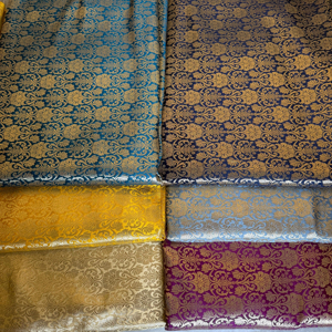 Tissu de brocart Jacquard doux pour robes traditionnelles indiennes tenues de mariage ameublement et approvisionnement en textiles en vrac - Product Image 1