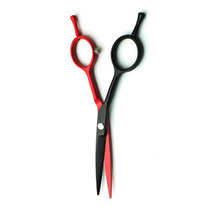 Tijeras de peluquero de alta calidad, tijeras de salón de belleza para corte de pelo con revestimiento negro y rojo con reposapiés para dos dedos - Product Image 5