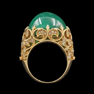 Impresionante Anillo de Cóctel con Cabujón de Jade Esmeralda y Diamantes, con Diamantes de Corte Redondo Engastados en Pavé, Producto Único - Product Image 1