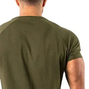 Camiseta deportiva personalizada para hombre 2023, tela tejida de poliéster de alta calidad fabricada con altos estándares - Product Image 4