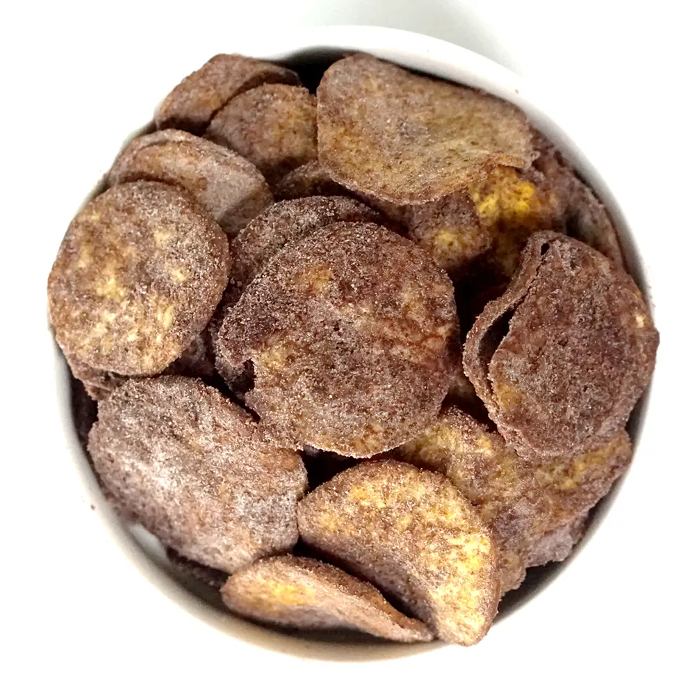 Ernte goldene Bananenchips mit weicher Schokoladeschmack Textur hochwertige 80 g Banamia-Chips Indonesien Obst Gemüse Snacks