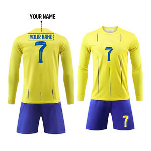 Conjunto de Camiseta y Pantalones Cortos de Fútbol Personalizados para Hombre, Venta Caliente 2025, Uniforme de Fútbol Transpirable de Secado Rápido, 100% Poliéster, Impresión Digital - Product Image 2