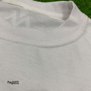 Camiseta de Hombre 2026 de Lujo, 100% Algodón, Nuevo Diseño, Hombros Ligeramente Caídos, Corte Holgado y Extra Grande - Product Image 4