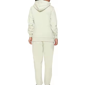 Diseño personalizado nueva llegada Mujeres Chándal transpirable cómodo sostenible mejor Fabricación de alta exigencia Mujeres Chándal - Product Image 6