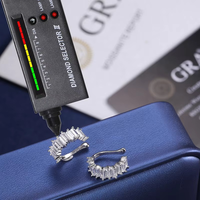 S925 Sterling Silver Baguette Cut Moissanite Diamond Non-Piercing Clip Boucles d'oreilles pour femmes et hommes