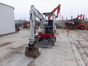 รถขุดขนาดเล็ก Takeuchi TB230 ปี 2022 สำหรับงานเกษตรและก่อสร้าง ขาย - Product Image 4