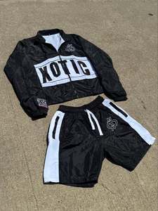 Streetwear Hommes Coupe-Vent Shorts et Veste Ensembles Survêtement Court Hommes Réfléchissant Zip up Nylon Deux Pièces Coupe-Vent Survêtements - Product Image 6
