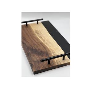 ถาดไม้แบบยาวพร้อมที่จับโลหะแบบอุตสาหกรรมทำขึ้นสำหรับการตั้งโต๊ะน้ำชาหรือการนำเสนอของขวัญขึ้นบ้านใหม่ - Product Image 1