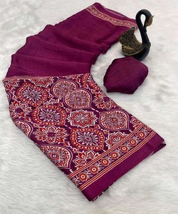 GAJI À LA MODE SOIE DOUCE BANDHEJ TRAVAIL SAREE avec CHEMISIER NON COUDU VÊTEMENT DE FÊTE MODERNE PRIX DE GROS VÊTEMENT ETHNIQUE - Product Image 1