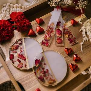 Sous-verre en résine durable de 5 mm d'épaisseur avec un design moderne et luxueux, résistant à la chaleur pour un usage quotidien, protégeant les tables des marques d'eau - Product Image 4