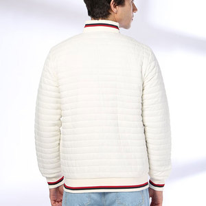 Chaqueta acolchada de plumón, venta al por mayor, chaquetas acolchadas personalizadas, chaqueta acolchada Lisa ajustada en blanco hecha en Pakistán - Product Image 2