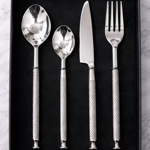 Ensemble de couteaux à fromage en acier inoxydable, ensemble de 4 couteaux à fromage, ensemble de couteaux de service pour fromage, ensemble de couteaux à découper le fromage - Product Image 1