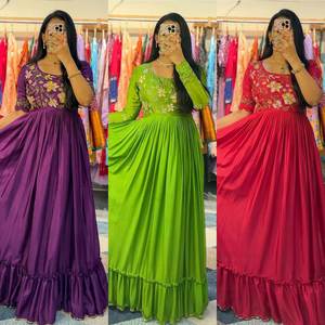 Vêtements de soirée pour femmes de qualité supérieure Designer Faux Georgette Brodé Pakistanais Salwar Kameez - Product Image 4