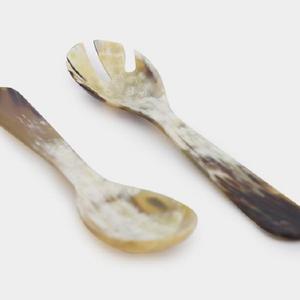 Serveur à salade en corne brillante service à salade en corne de buffle personnalisé et à long manche abordable ensemble de couverts fabricant indien - Product Image 1