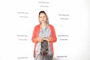 Cheveux humains indiens bruts de haute qualité Frontal 13*4 cuticule droite alignée Aucun traitement chimique pour la vente en gros de produits - Product Image 6
