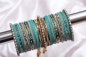 Nouveaux ensembles de bracelets en verre pour filles, best-sellers, prix de gros, ensembles de churiyan en verre indien à bas prix, différentes couleurs et tailles - Product Image 3