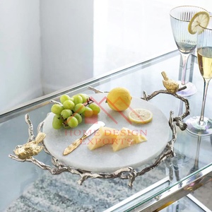 Plateau de table basse Verret Accent / Plateau de service décoratif en aluminium et marbre pour la décoration de la maison / Plateau de service vintage en marbre pour table - Product Image 2