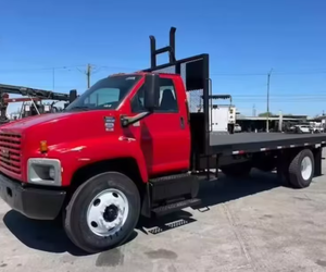 Camion plateau GMC TopKick C6500 de 20 pieds, modèle 2008, très demandé, avec boîte de vitesses automatique Allison 5 vitesses, prêt à l'exportation - Product Image 5