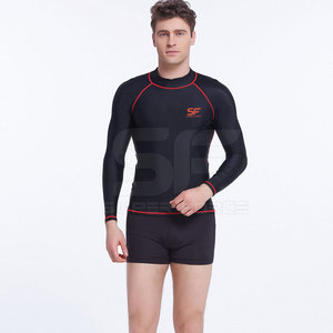 Chemise de surf pour hommes Rash Guard Maillot de bain léger à séchage rapide et bloc UV Haut d'extérieur personnalisé pour hommes Rash Guard - Product Image 2