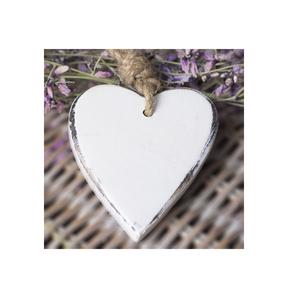 Mini adorno de madera rústico en forma de corazón para decoración del hogar Diseño pintado para uso en interiores para Navidad y temporada festiva - Product Image 1