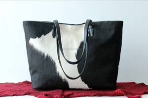 Sac fourre-tout en cuir véritable de vachette à poils, fermeture éclair, prêt à la vente, logo personnalisé, fournisseur direct, grande capacité LHTB-0126 - Product Image 5