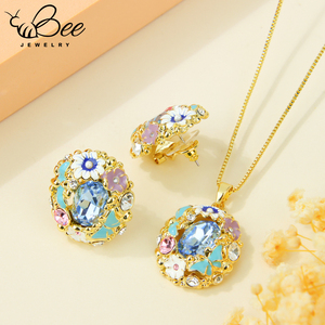 Parure de bijoux en cuivre avec gros cristaux, pierre ovale, or 14 carats, collier et boucles d'oreilles exquis pour mariage indien - Product Image 3