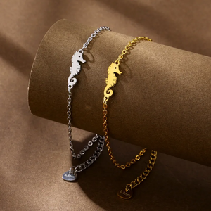 Pulsera de caballito de mar de acero inoxidable a la moda, joyería de estilo oceánico brillante para mujer, aspecto de vacaciones, venta al por mayor de moda Simple - Product Image 1