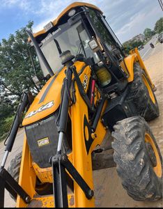 2019 JCB 4x4 Tractor de ruedas Los componentes del núcleo de transmisión de engranajes usados incluyen motor y engranaje - Product Image 5