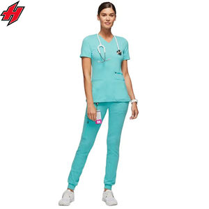 Conjuntos médicos con logotipo personalizado, camisetas dentales con cuello en V para mujeres y hombres, uniformes hospitalarios que incluyen pantalones para correr para salones de belleza - Product Image 1