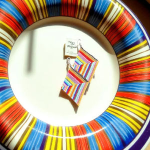 Pendientes Bohemios con Cuentas y Diseño Turquesa, con Flecos en Cascada de Cuentas de Vidrio y Resina, Joyería Única de MS Handicraft - Product Image 1