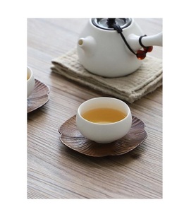 Des sous-verres élégants en bois d'aspect ancien avec une touche tendance pour la maison ou le bureau - Product Image 6