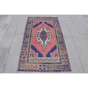 Alfombra Antigua de Lana Turca Oriental Roja de 4x7.2 pies - Product Image 1