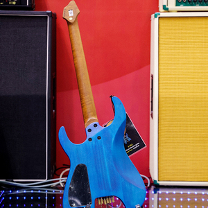 Bán buôn OEM nhạc cụ dây HH Humbucker pickups 24 làm tròn kết thúc phím đàn chất lượng cao 7 dây không đầu guitar điện Kit - Product Image 2