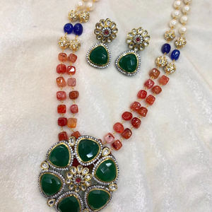 Ensemble de collier en laiton plaqué or Kundan traditionnel indien pour femmes et filles accessoires de bijoux de chaîne de perles - Product Image 1