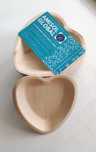 Assiette jetable en forme de cœur de qualité supérieure Vaisselle écologique élégante pour les fêtes, les événements et les occasions spéciales - Product Image 4