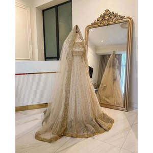 Elegante Vestido de Novia Pakistaní Blanco con Corte en A, Decorado con Pliegues y Perlas, Materiales Personalizables para Novias y Madres de Novia - Product Image 1