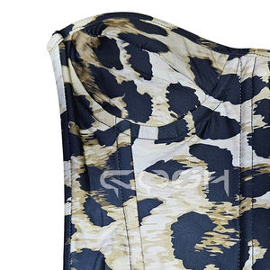 Corsé Personalizado con Estampado de Leopardo Sublimado Digital, con Varillas de Acero y Diseño Overbust en Satén - Product Image 3