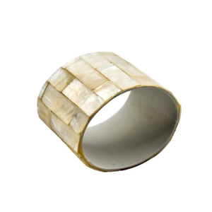 Rond de serviette en résine incrustée d'os de meilleure qualité avec un design unique Utilisé pour les articles de fête et la décoration intérieure de forme ronde - Product Image 5